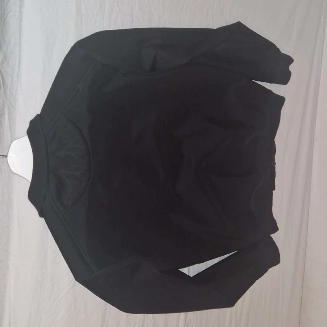 Helt ny jacka synd bara att det var för liten på mig. Men det är storleke: S helt ny aldrig använd. - 91