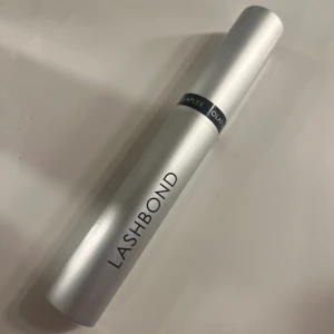 Fransseeum olaplex - Oöppnad olaplex franserum,dunder bra även utan hormonet prostaglandiner! På sista bild syns min olaplex där man kan se att den är öppnad och den som säljs är oöppnad, finns en liten glipa i den öppnade. Köpt för 800kr säljer för 500+frakt