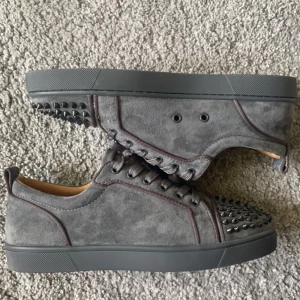 Christian Louboutin  - Storlek 41 använda 1 gång.