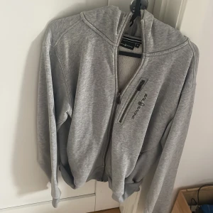 Sail racing hoodie  - 8/10 skick  Storlek M