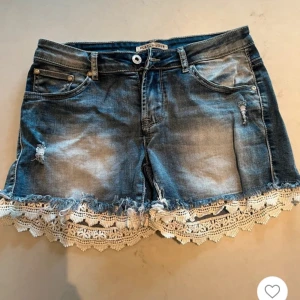 Shorts - Super söta shorts med spets kant ❤️❤️