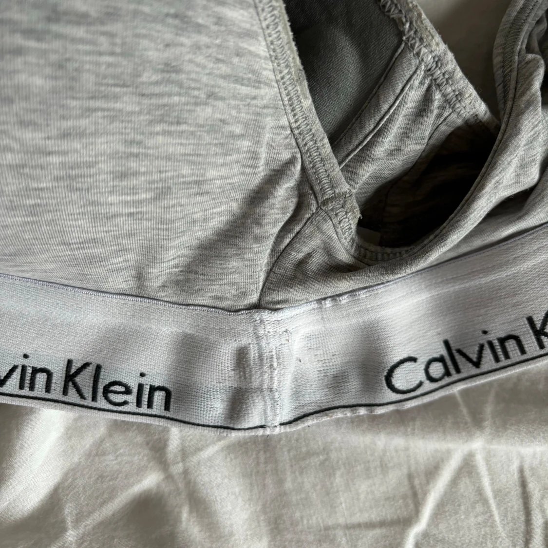 Calvin Klein BH - 92