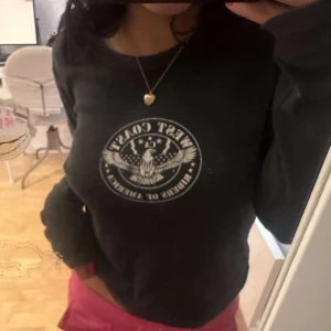 brandy melville tröja - söt långärmad brandy tröja💋perfekt för hösten