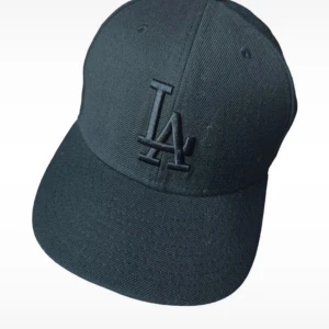 New era 6 7/8 - Använd 6 gånger, storlek 6 7/8 (54,9cm)