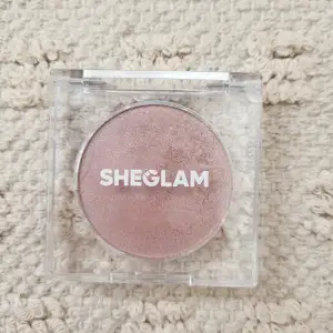 Highlighter smink från Sheglam, använd!!💗