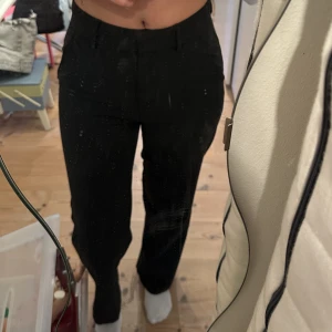 Kostymbyxor  - Jättesköna kostymbyxor från Vera Moda som inte kommer till användning längre.