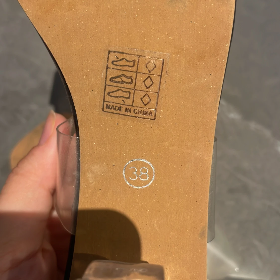 Transparent Low heels - oanvänd! - 91