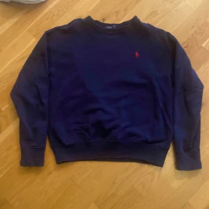 Ralph lauren tröja - Storlek S, 10/10 skick, tvättas innan köp, såklart äkta, dma om du har frågor😊🙌