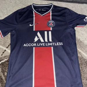 psg tröja köpt för 950 - Köpt för 950 
