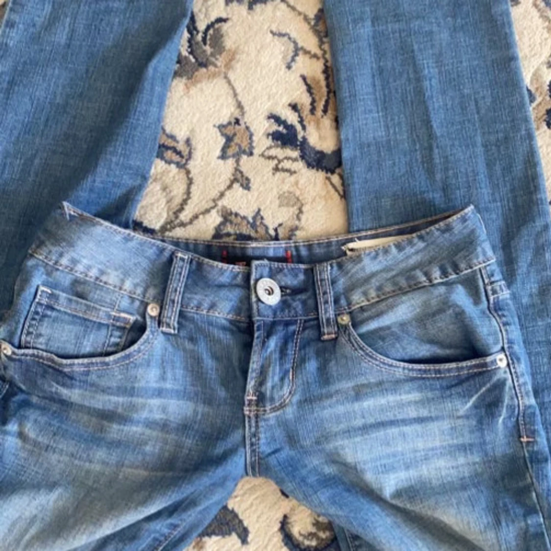 Guess långmidjade jeans  - 90