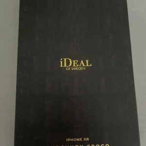 iPhone skal - iPhone skal från ideal of Sweden för en XR. Aldrig använd. Köpte för 450kr men säljer för 350kr. (Snabb affär=billigare) Tryck inte på köp utan skriv till mig innan!