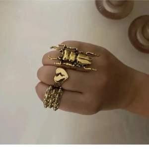 Krossat hjärta ring i guld 16-17 (storlek S) 💘 Bara att köpa genom ”köp nu” 