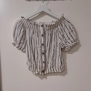 Tröja  - Storlek 34