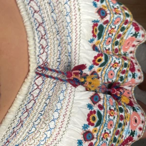 zara spegelkjol - kommer ej till användning och finns inga skador på. är som ny och använd 6 ggr ish. för mer frågar, ta gärna kontakt 💓