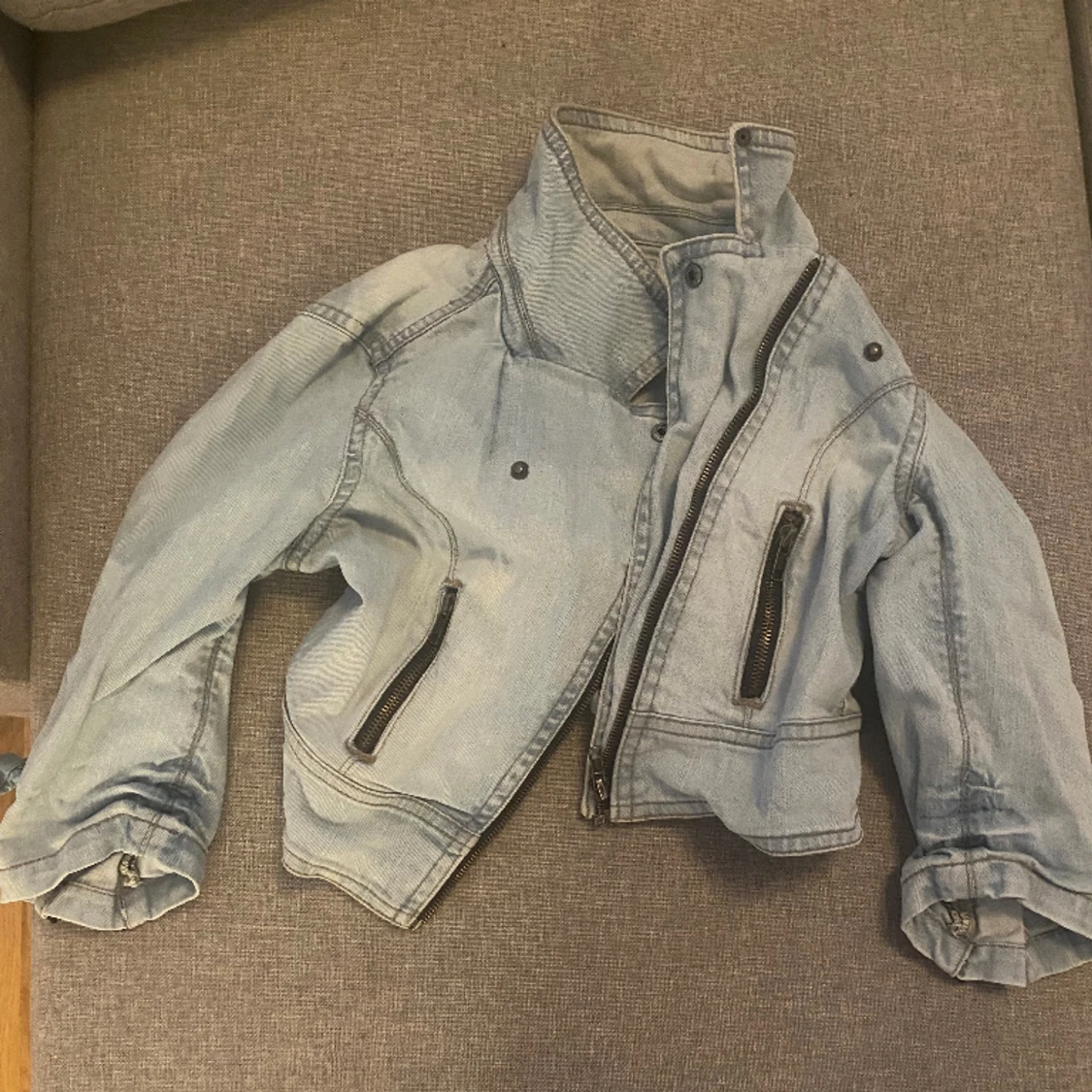 Croppad jeansjacka - 90