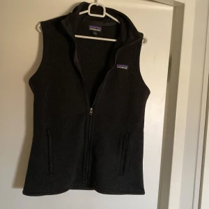 Patagonia väst - Svart Patagonia väst ~|~ Storlek S ~|~