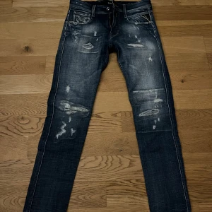 Replay Jeans - Replay Jeans, nyskick. Strl 30/32. (Liten i storlek)
