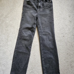 Jeans H&M - Stl 36 i fint skick
