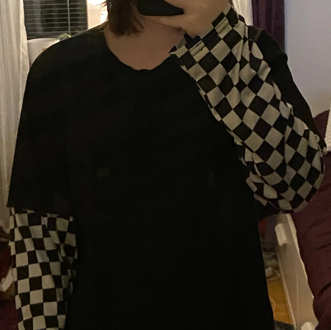 Svart tröja med coola ärmar