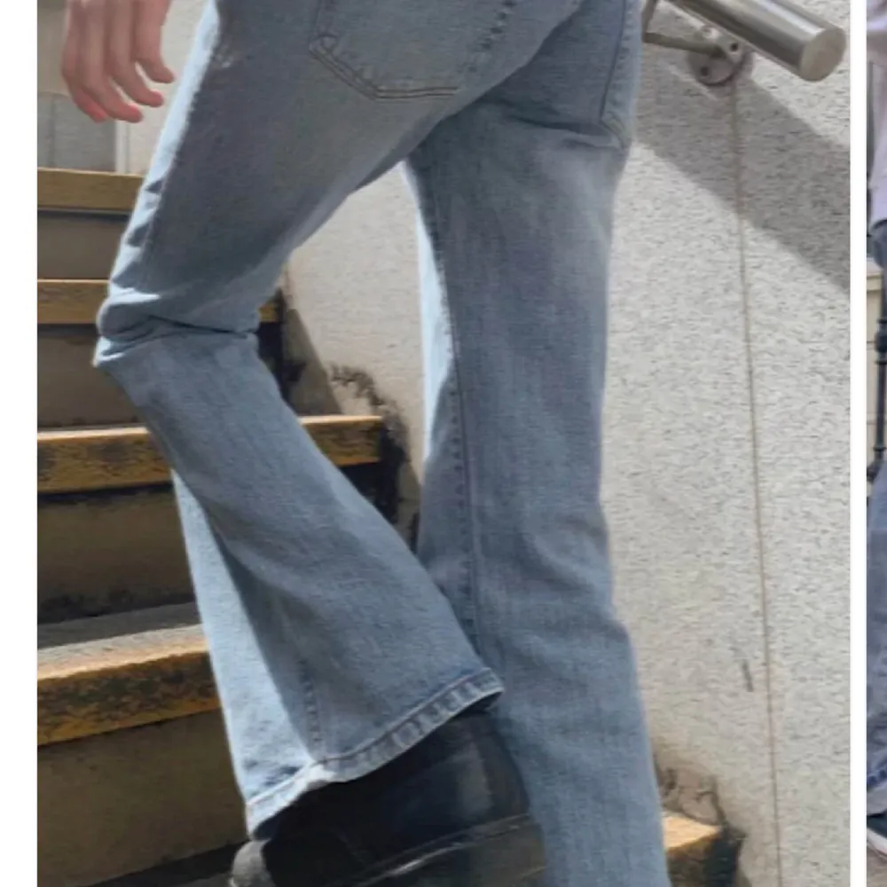 Dessa så snygga och trendiga jeans från brandy. Helt oanvända, hann inte lämna tillbaka så därför. Passar perfekt på mig som är 172cm, men även längre och kortare.. Jeans & Byxor.