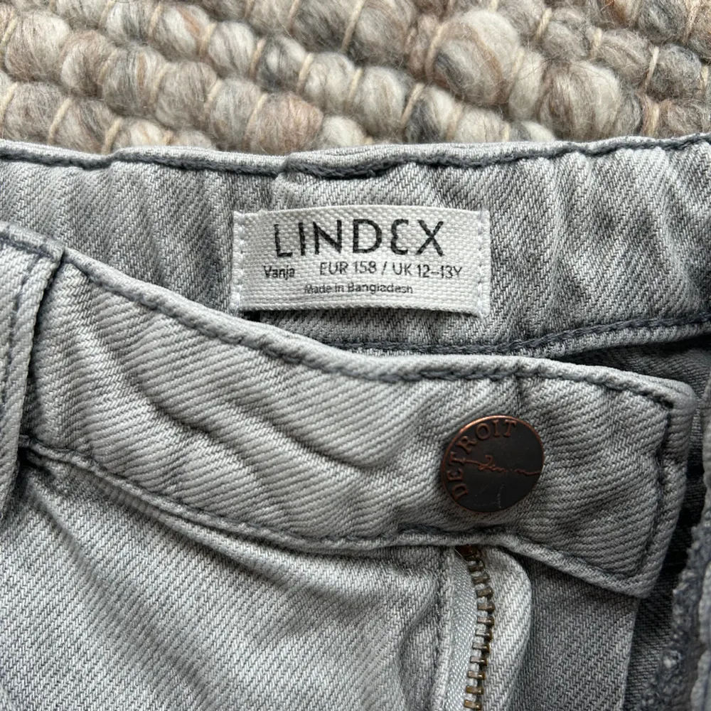 Lindex jeans modell Vanja stl 158 / 12-13 year. Jeans & Byxor.