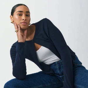 Marin blå kofta - Säljer min helt nya marin blå kofta som bara är använd 1 gång!❤️