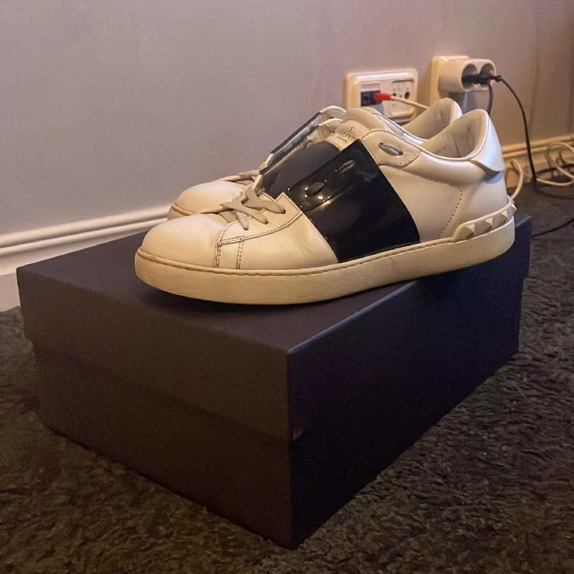 Valentino open 41,5 - 91