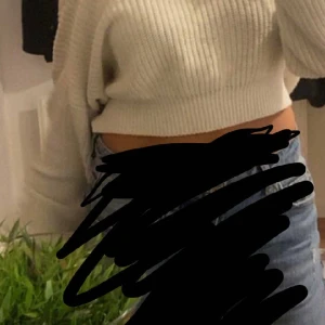 Off shoulder v  - Vit off shoulder som passar perfelt inför våren. I