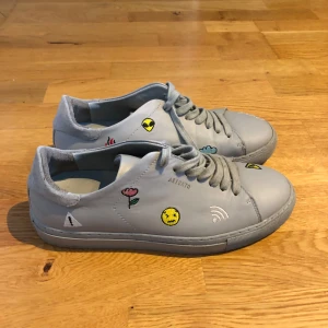 Axel Arigato Skor - Axel Arigato skor, 8,5/10 skick! 100% autentisk 