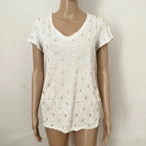 Gravid tröja mammatröja gravidtröja T-shirt mama - Lite missfärgat under armarna, inte testat fläcktvätta. 