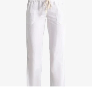 Roxy linnebyxor  - Super fina Roxy linnebyxor som inte används längre🥲 de är i fint skick💞💞 köptes för 700kr