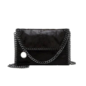 Stellamccartney liknande väska - Säljer min fina väska som liknar en Stella mcartney! Alltså INTE en riktig💗 Sparsamt använd och inga hål, slitningar osv.  
