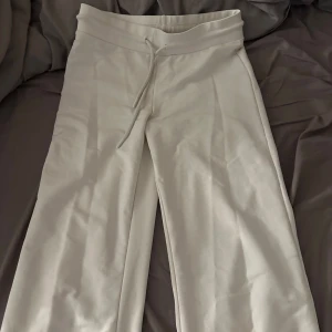 Lågmidjade mjukis - Köpta på Lager används ej pga att de tyvärr blivit för små på mig! 