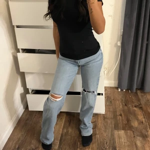 Jätte fina mom jeans - tyvärr aldrig andvänt fynda snabbt ! 