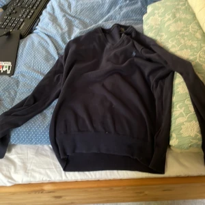 Ralph lauren tröja - Mörkblå xs tjock tröja passar s kan sänka pris vid snabb affär