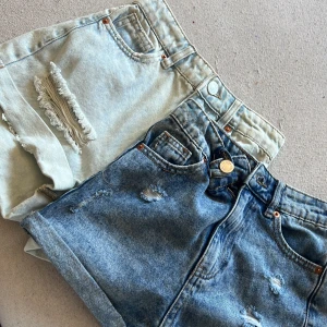 Shortss super sale!!!!! - Jag behöver inte dem och ska flytta till ett annat land så måste sälja så fårt som möligt!! 2för 100kr helt nya! 