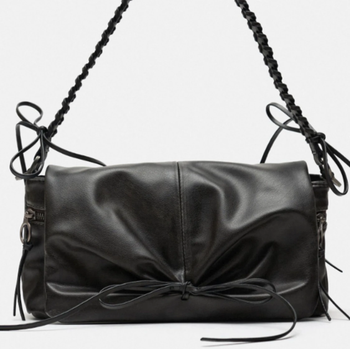 Söker väska från zara - 90