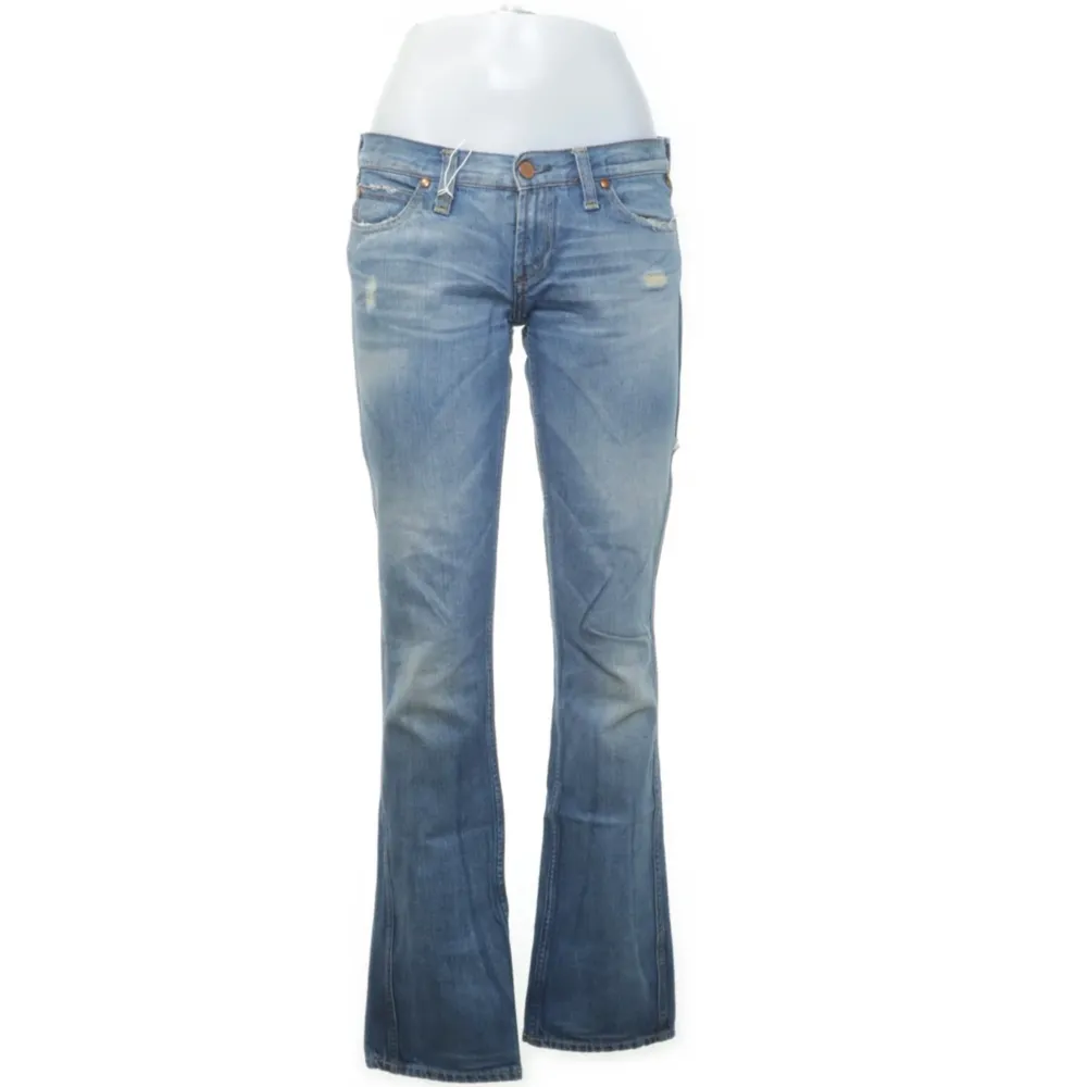 Riktigt snygga lågmidjade, raka jeans av märket Meltin’Pot. Midjemått 80 cm. Storlek 27. Tyvärr för små för mig.   🌼🦄🫐. Jeans & Byxor.