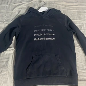 Hoodie  - Den är för liten för mig så säljer den 