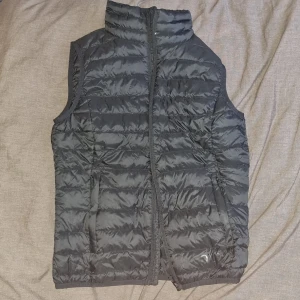 OTP väst  - Är i bra skick och använd skäl. 