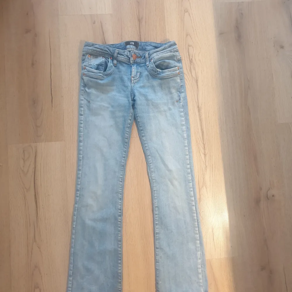Säljer ett par Ltb jeans i 26/30. Bra skick! . Jeans & Byxor.