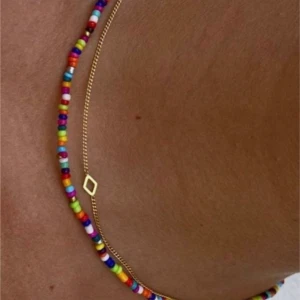 Multifärgat halsband 🩷💙💚 - Går även att få som armband ✨