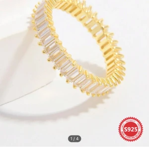 Ring i silver 925 , olika storlekar  - Olika storlekar 6-9   Leveranstid 10 dagar 