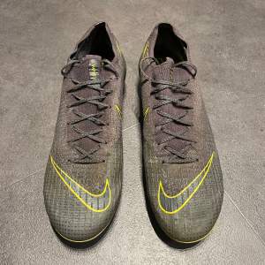 Nike 360 Säljs inte längre  Skick 7,5/10 Storlek 42,5