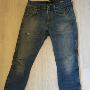Replay Jeans - Storlek 31(waist) / 32(length) Regular fit Pris 349 + frakt