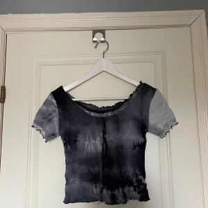 Topp med cool tryck!  - Topp med tryck, vet inte vilket märke! 