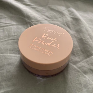 Oöppnat puder från Technic - Ett oöppnat löspuder från technic. 