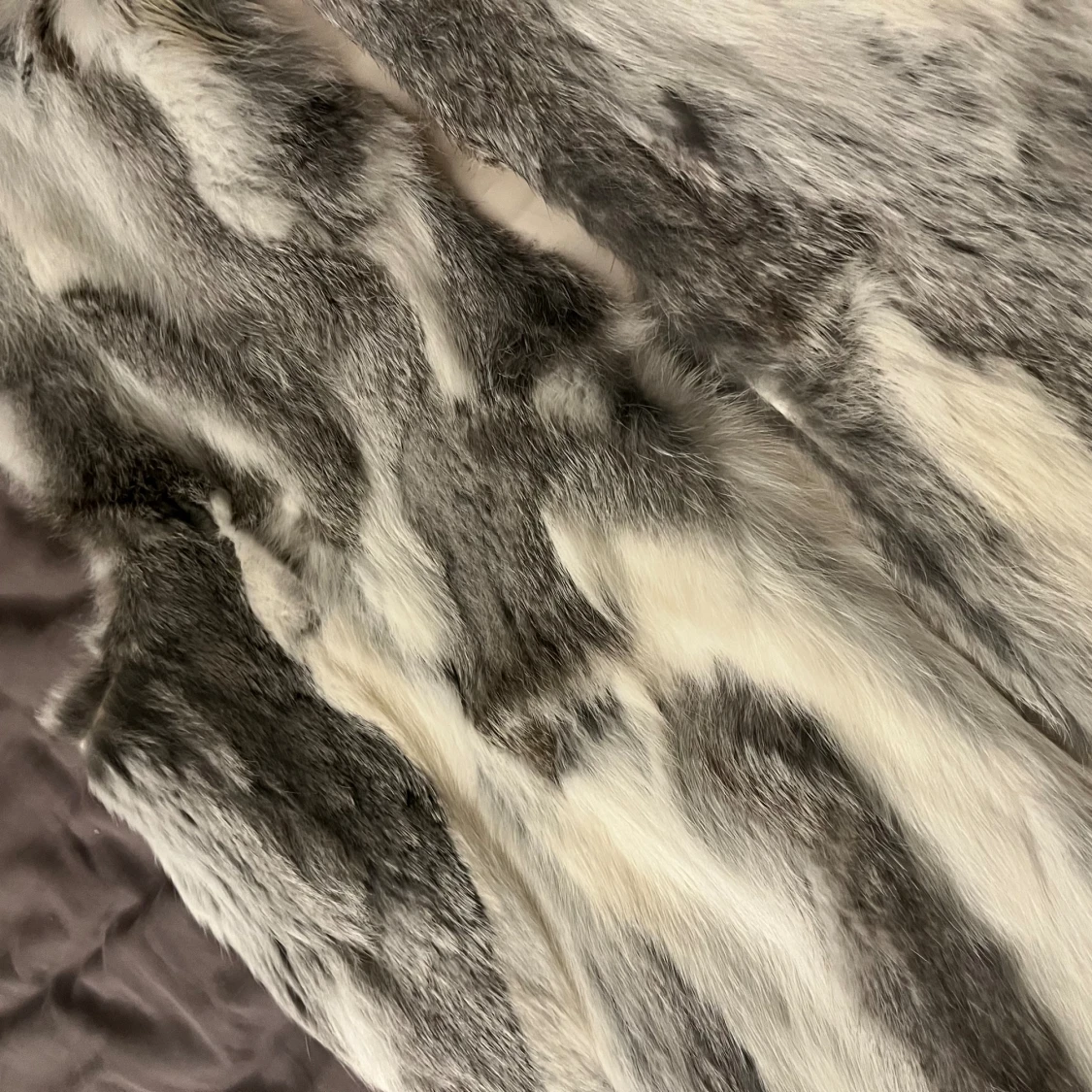 Vit/grå äkta pälsväst - 90