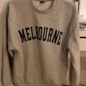 Sweatshirt  - Sweatshirt från Gina i st M💗