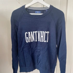 Din stickad gant tröja - Tveka inte på att höra av er för mer information💕